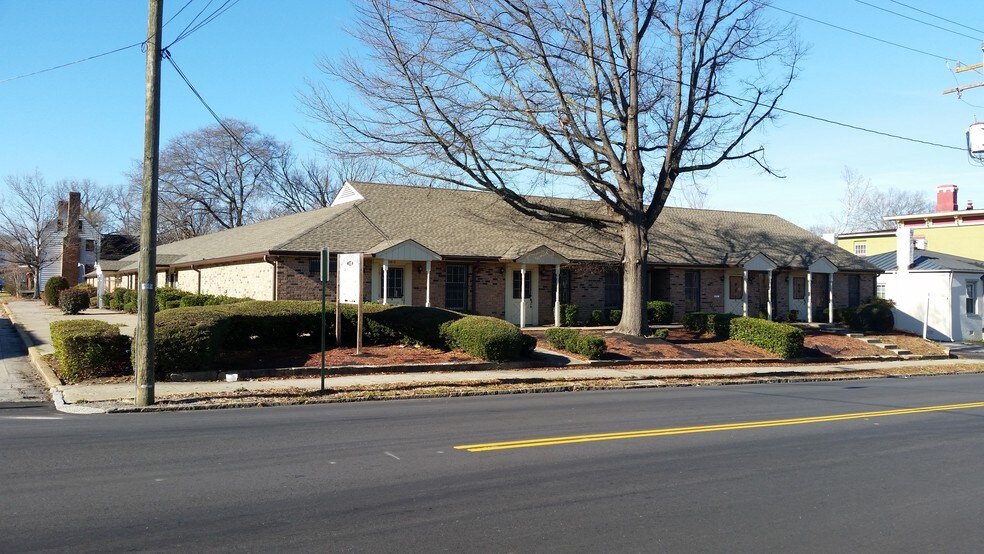 More Photos Of 510 S Sycamore St, Petersburg Medical For Lease