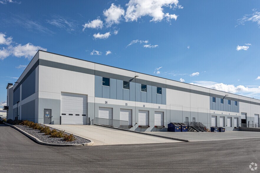 More Photos Of 5725 W Amelia Earhart Dr, Salt Lake City Distribution For Lease