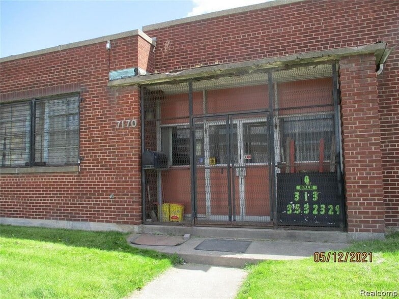 Primary Photo Of 7170 E McNichols Rd, Detroit Manufacturing For Sale