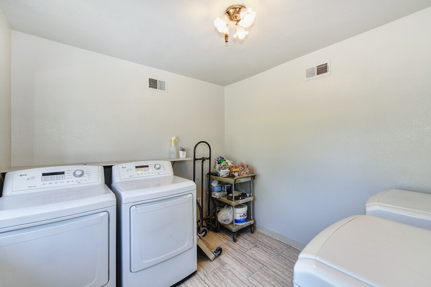 More Photos Of 7710 Sunset Ave, Fair Oaks Assisted Living For Sale