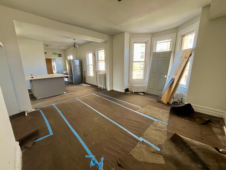 More Photos Of 3818 Roland Ave, Baltimore Office Residential For Sale