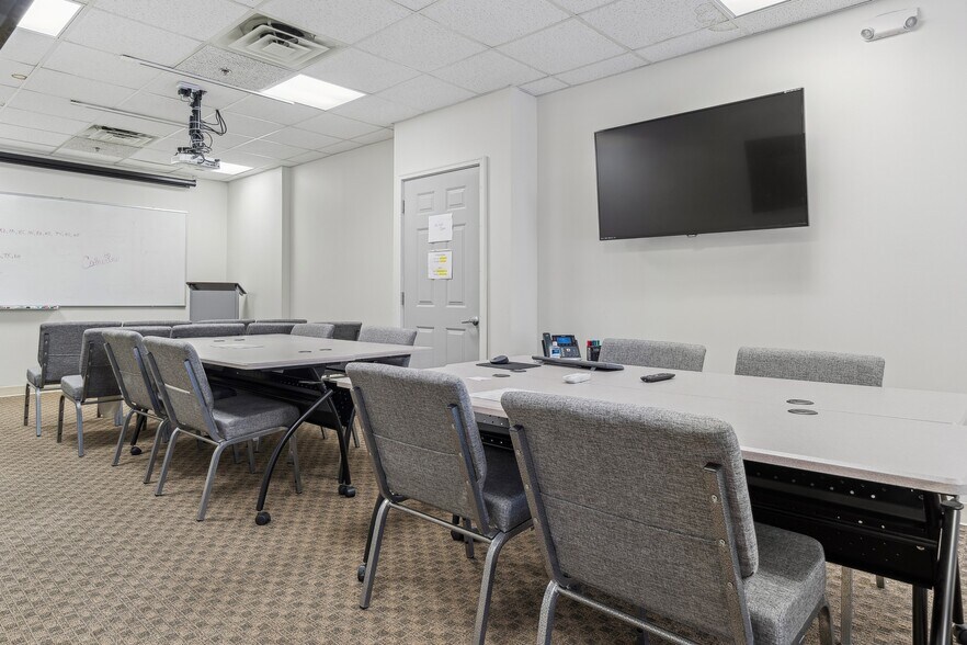 More Photos Of 1751 State Route 17A, Florida Industrial For Lease