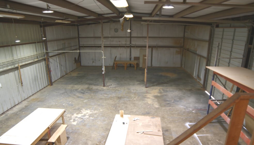 More Photos Of 9310 Converse Business Ln, Converse Warehouse For Lease