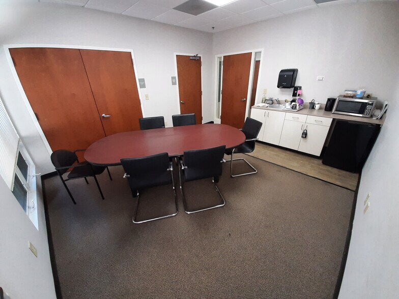More Photos Of 1709 Legion Rd, Chapel Hill Coworking Space