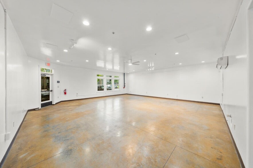 More Photos Of 1304-1306 19th St, Sacramento Office Residential For Sale