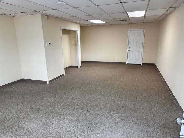 More Photos Of 8950 Westpark Dr, Houston Showroom For Lease