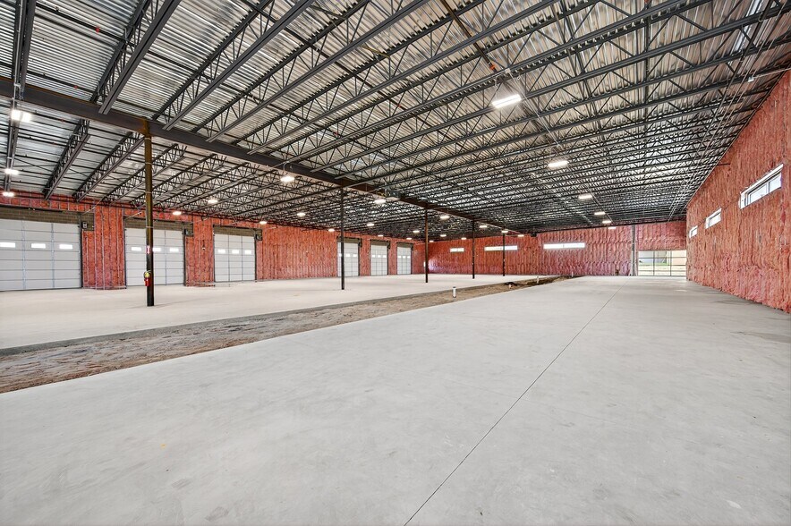 More Photos Of 304 Progress Dr, Sherman Warehouse For Sale