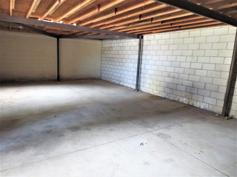 More Photos Of 35633 Highway 66, Daggett Warehouse For Sale