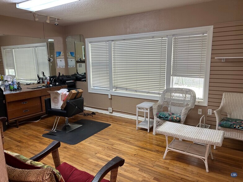 More Photos Of 141 N Orlando Ave, Cocoa Beach General Retail For Sale