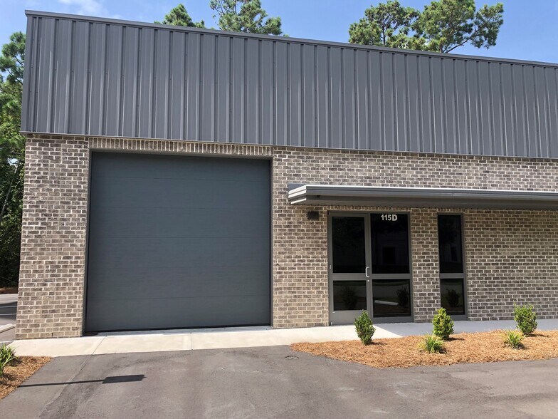 More Photos Of 111 Sea Oaks Dr, Surf City Industrial For Lease