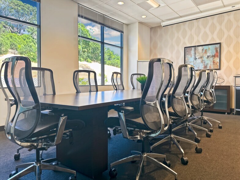 More Photos Of 7250 Redwood Blvd, Novato Coworking Space