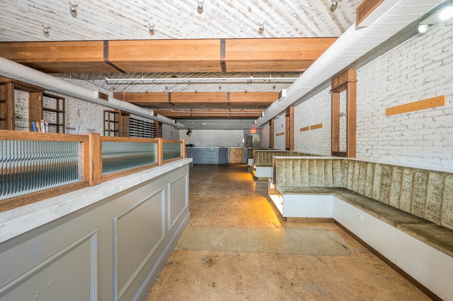 Primary Photo Of 12 Minthorne St, Staten Island Restaurant For Lease