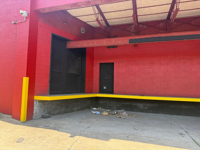 More Photos Of 4920 Harrison St, Pittsburgh Warehouse For Lease