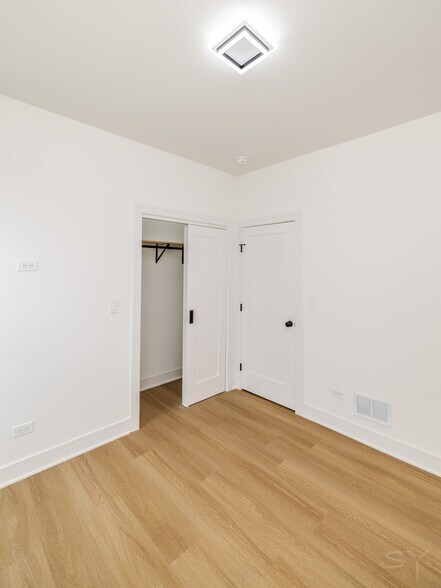 More Photos Of 3018 Polk st, Chicago Apartments For Sale