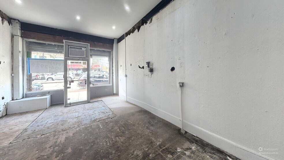 More Photos Of 188 Beach 116th St, Far Rockaway Storefront For Lease