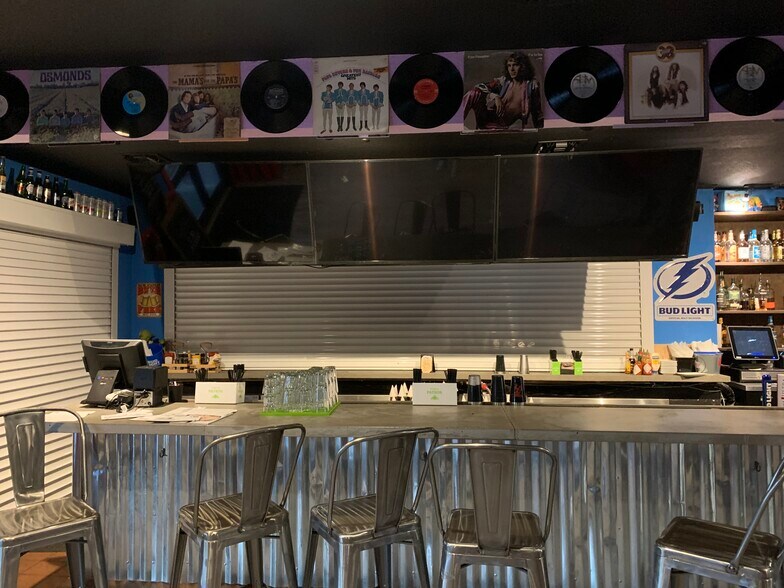 More Photos Of 2202 W Kennedy Blvd, Tampa Restaurant For Sale