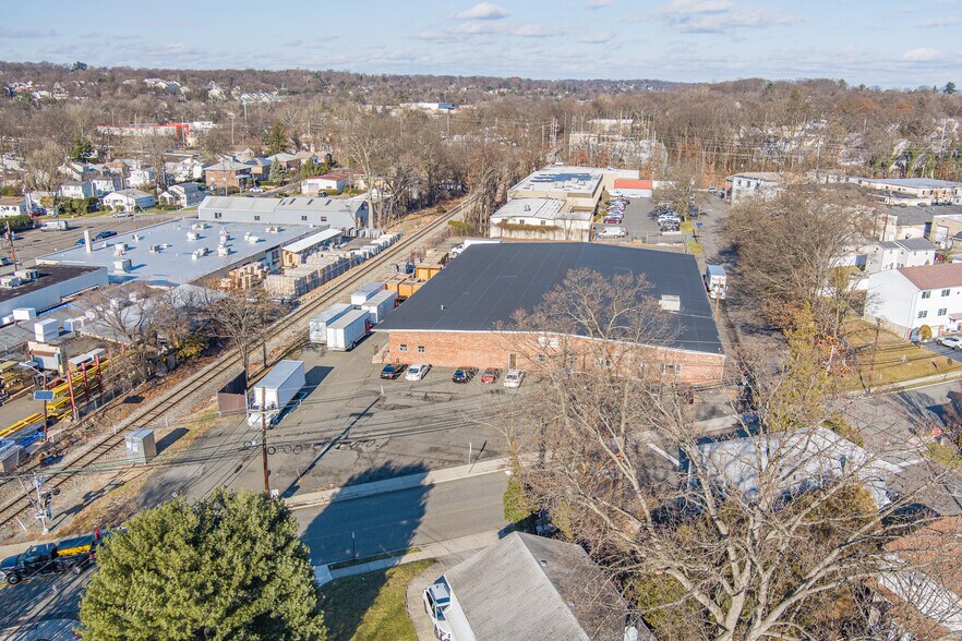 More Photos Of 185 Van Winkle Ave, Hawthorne Warehouse For Sale