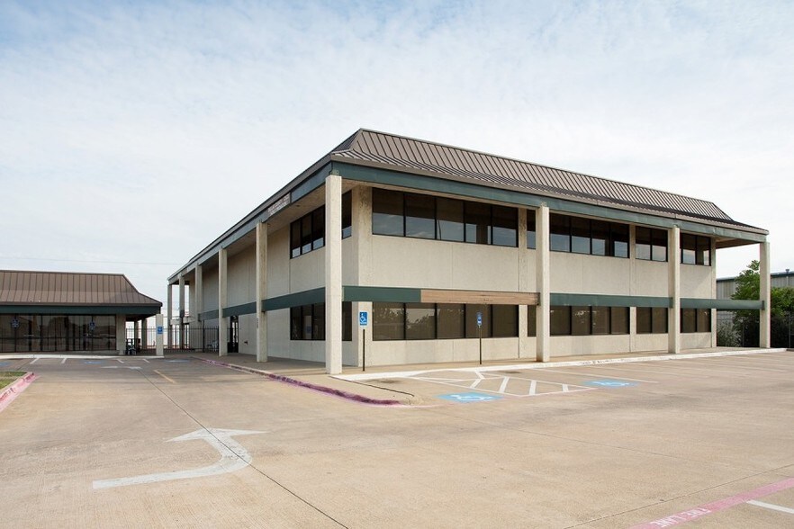 More Photos Of 3650 N Buckner Blvd, Dallas Storefront Retail Office For Sale