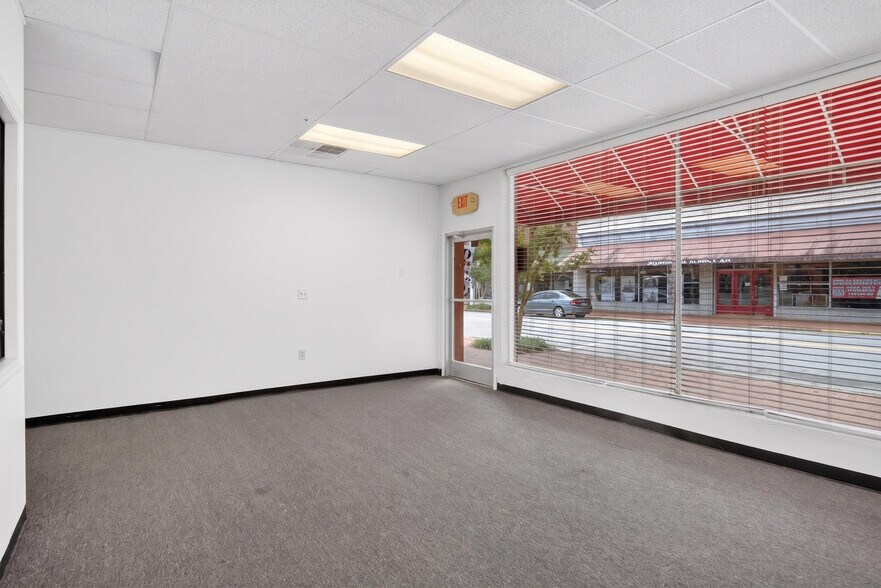 More Photos Of 126 N Main St, Warrenton Medical For Lease