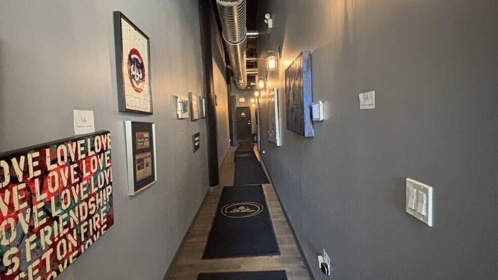 More Photos Of 2014-2036 S Michigan Ave, Chicago Office Residential For Lease