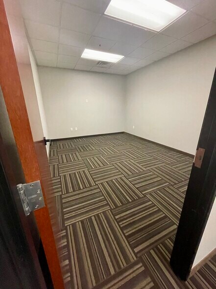 More Photos Of 3283 E Warm Springs Rd, Las Vegas Medical For Lease