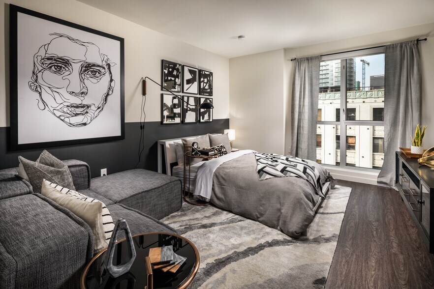 More Photos Of 424 W Pico Blvd, Los Angeles Apartments For Lease
