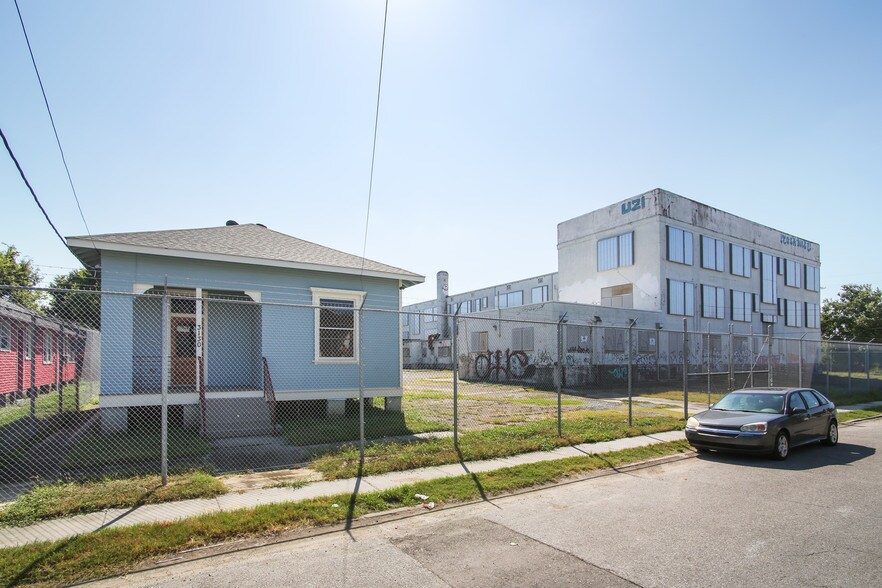 More Photos Of 1301 Clouet St, New Orleans Schools For Sale