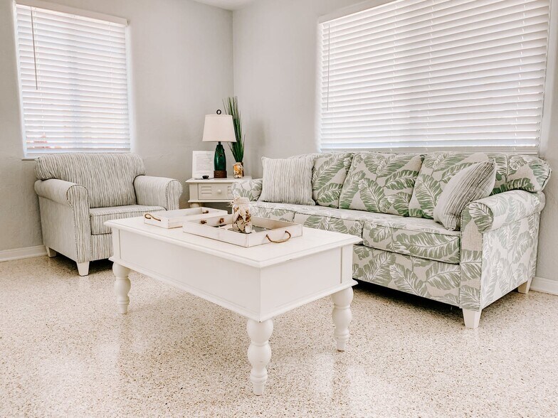 More Photos Of 1708 S Atlantic Ave, New Smyrna Beach Hotel For Sale