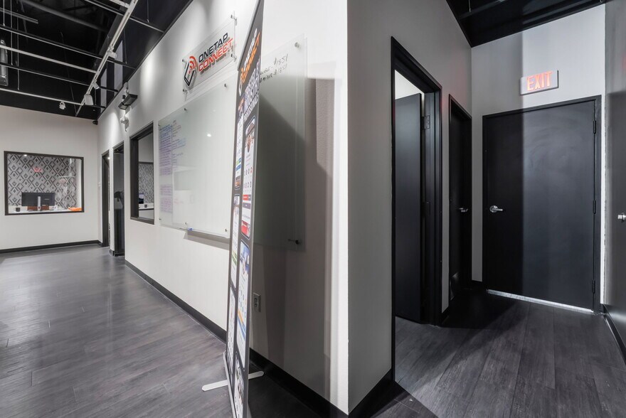 More Photos Of 2950 E Sunset Rd, Las Vegas Showroom For Sale