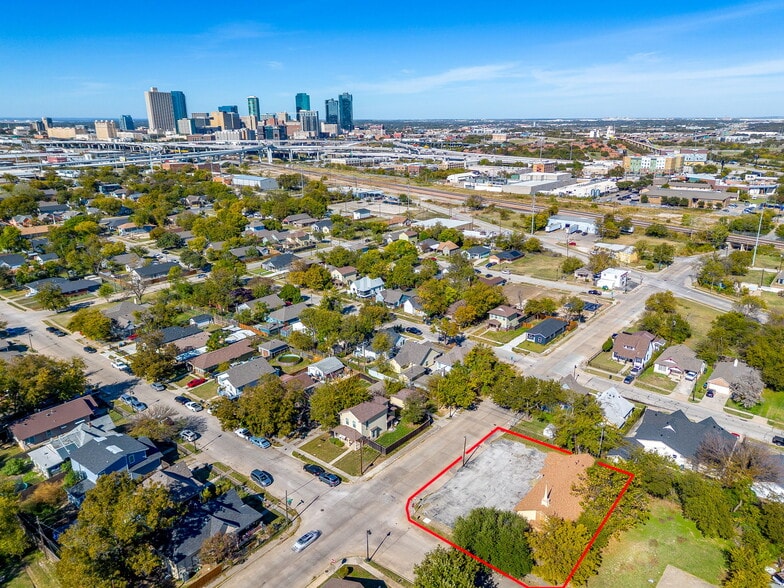 Primary Photo Of 1201 Bessie St, Fort Worth Flex For Sale