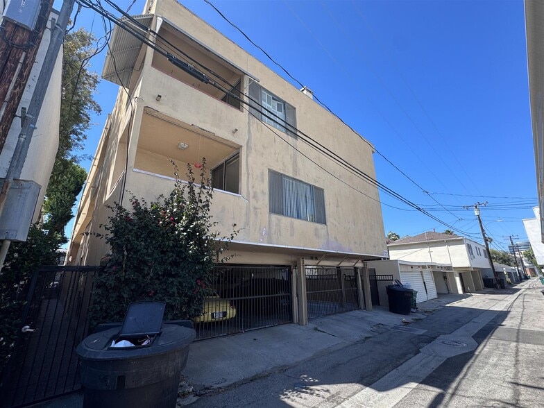 More Photos Of 9930 Durant Dr, Beverly Hills Apartments For Sale