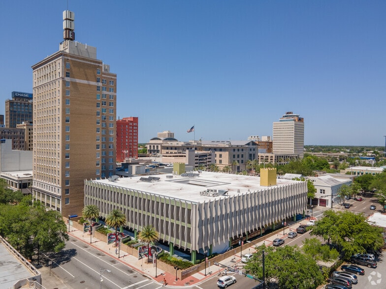 More Photos Of 40 E Adams St, Jacksonville Office For Lease