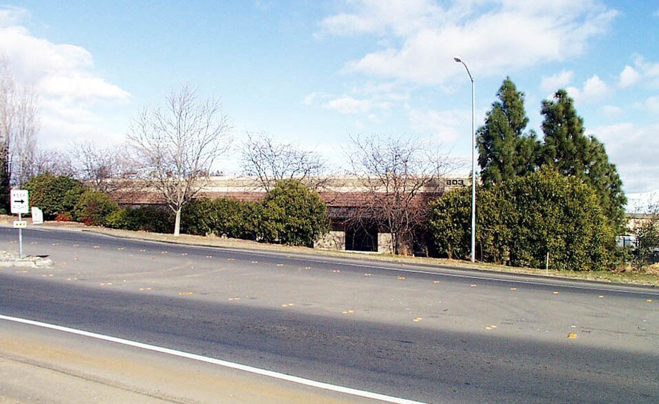 More Photos Of 803 Vaca Valley Pky, Vacaville Warehouse For Lease