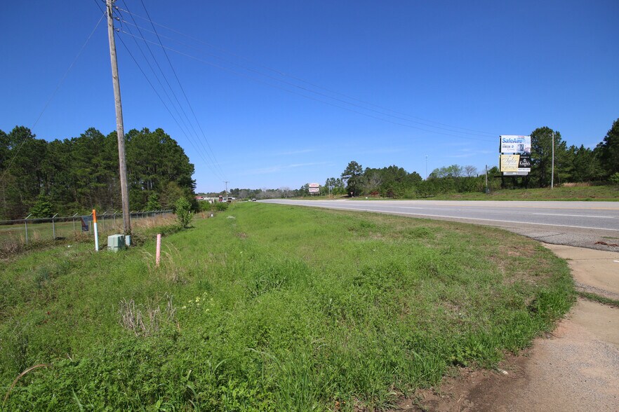 More Photos Of 1908 Albany hwy, Dawson Land For Sale