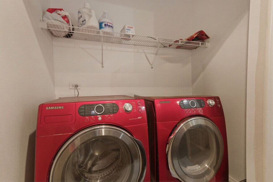 More Photos Of 580 SE Duke St, Madras Apartments For Sale