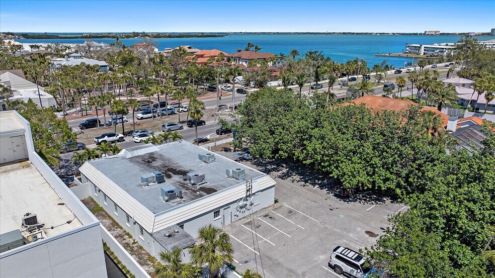 More Photos Of 544 John Ringling Blvd, Sarasota Loft Creative Space For Lease
