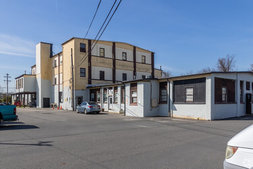 More Photos Of 120 Francis St, Keyport Manufacturing For Lease