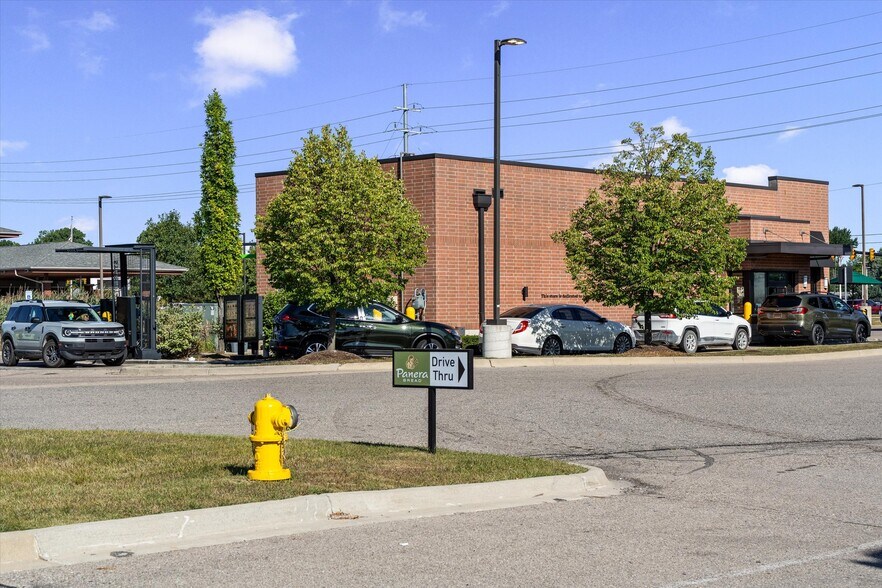 More Photos Of 24798 William P Rosso Hwy, Clinton Township Freestanding For Lease