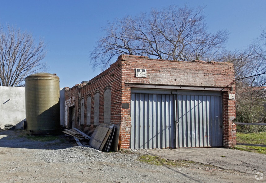 More Photos Of 1308-1310 Rear Hull St, Richmond Warehouse For Sale