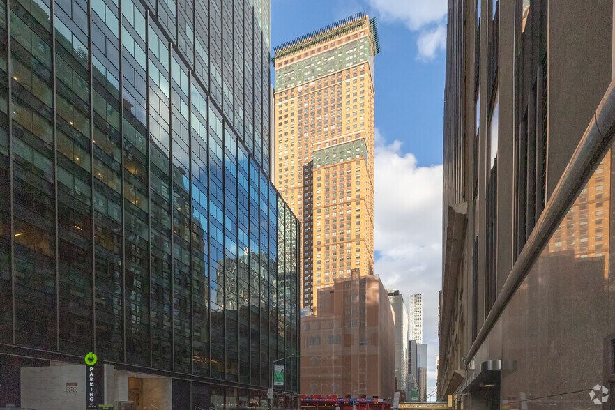 More Photos Of 152 W 57th St, New York Office For Lease