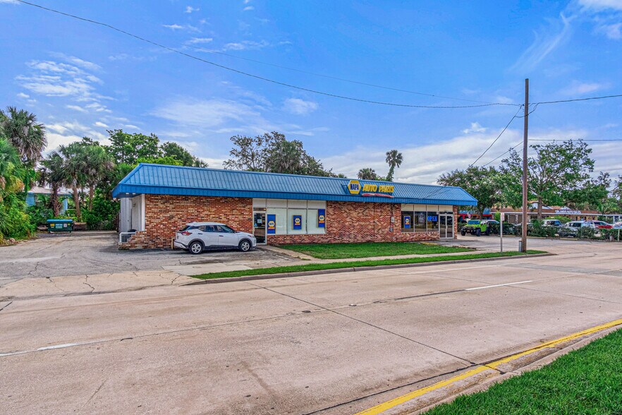 More Photos Of 4651 S Ridgewood Ave, Port Orange Auto Repair For Sale