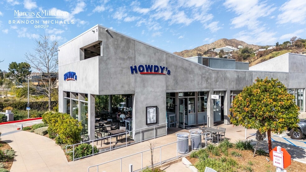 More Photos Of 23401 Civic Center Way, Malibu Restaurant For Sale