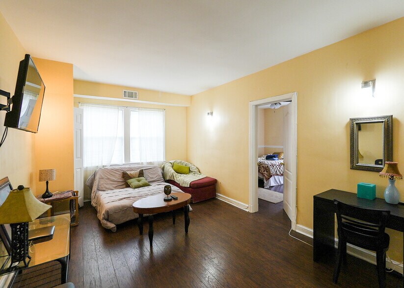 More Photos Of 3901 Martin Luther King Jr Ave SW, Washington Office For Sale