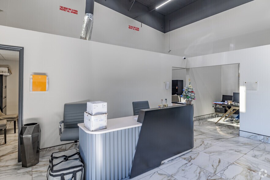 More Photos Of 8120 Windsor Hill Blvd, North Charleston Light Distribution For Sale