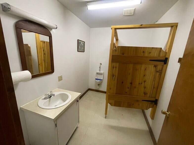 More Photos Of 853 Fairview Rd, Howard Apartments For Sale