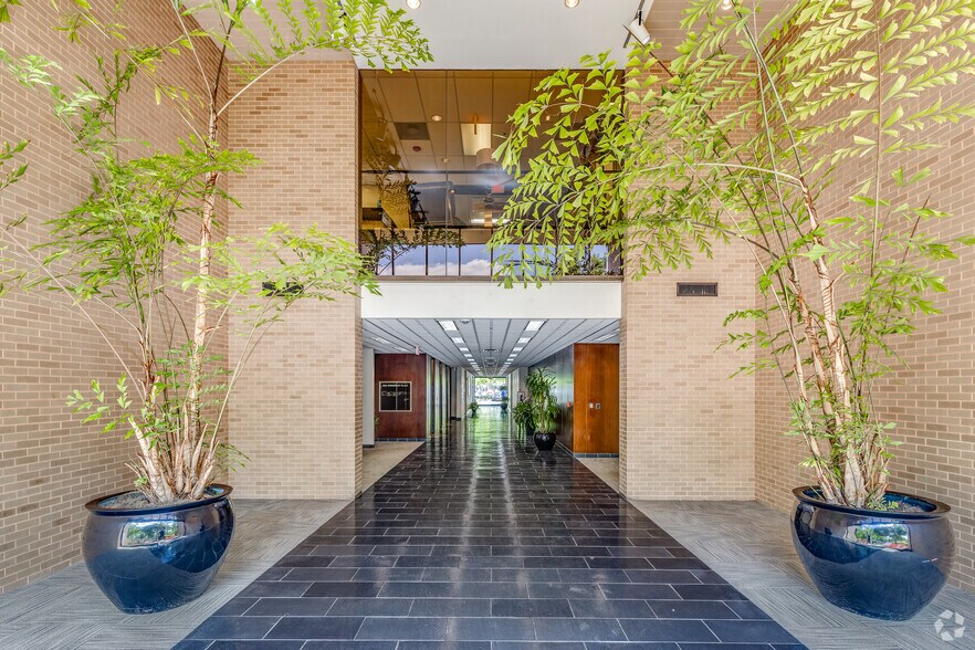 More Photos Of 2400 Maitland Center Pky, Maitland Unknown For Lease