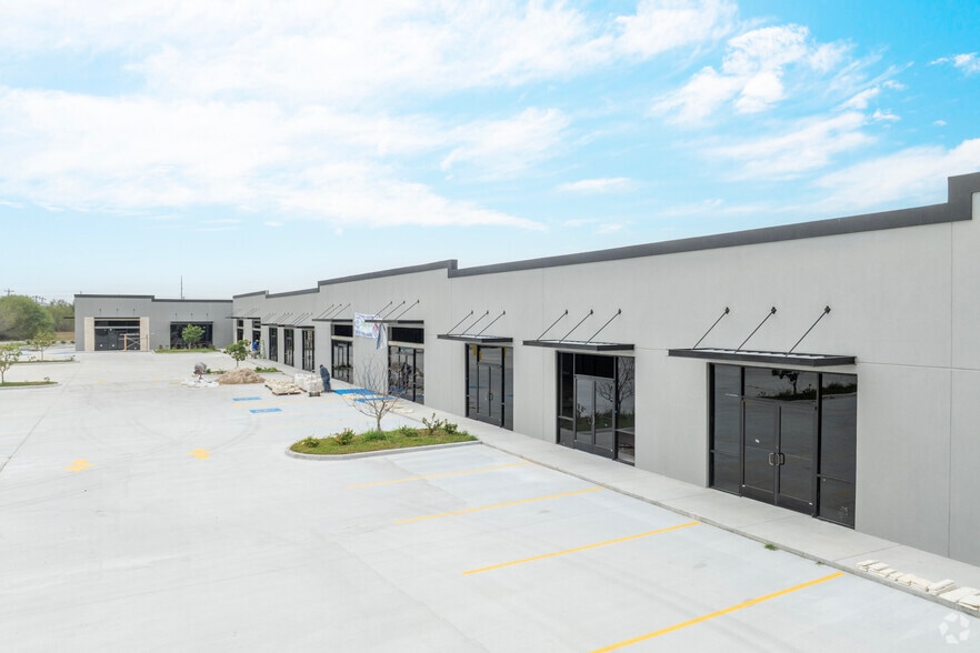 Primary Photo Of 2519 Closner blvd, Edinburg Storefront For Lease