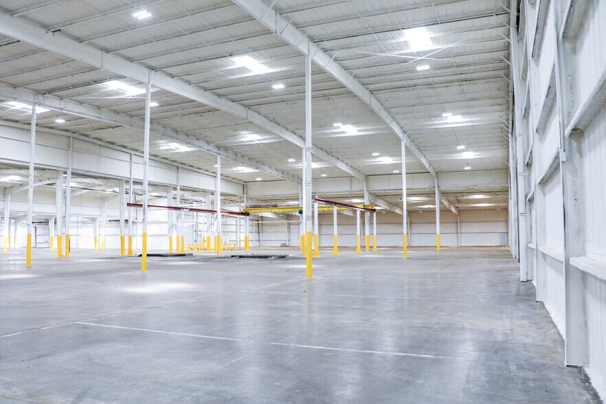 More Photos Of 428 Gibbons Rd, Sherman Manufacturing For Sale