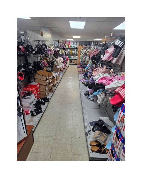 More Photos Of 720 S Jefferson St, Perry Freestanding For Sale