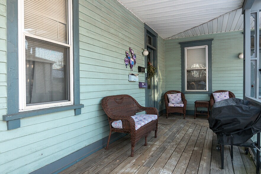 More Photos Of 388 Child St, Warren Freestanding For Sale